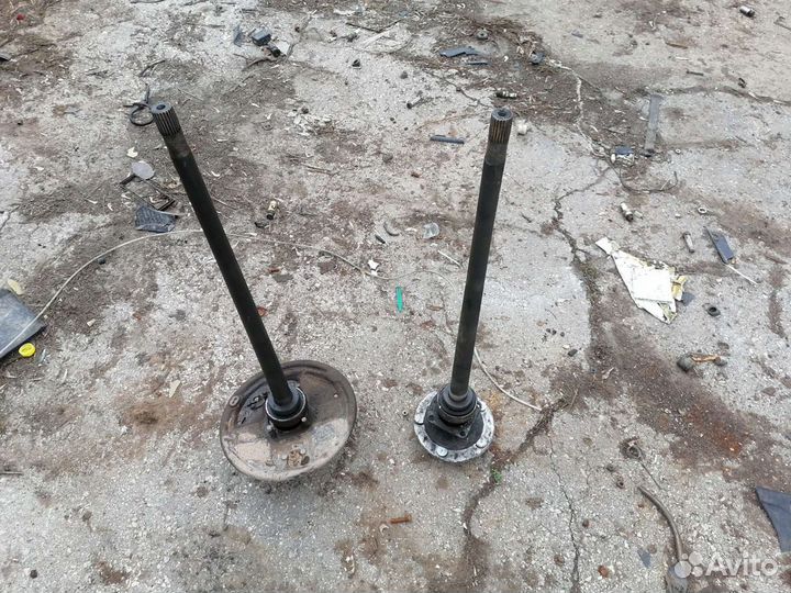 Полу ося Нива