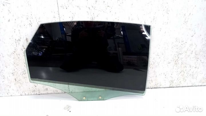 Стекло задней правой двери Audi A6 c7 Quattro