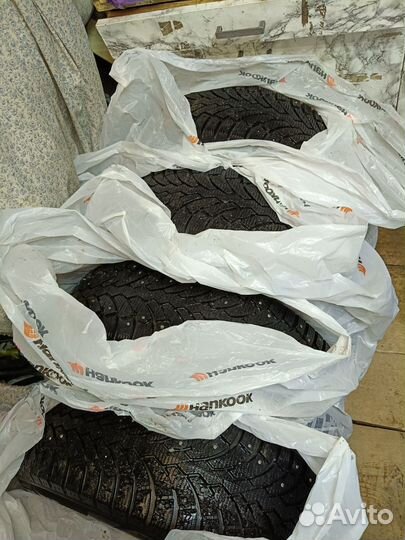 Pirelli Formula Ice 215/65 R16