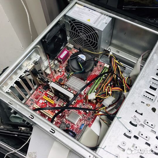 4 ядра 4 гб SSD+HDD