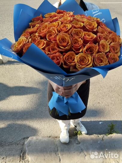 51 роза 40 см. Букет яркий закат