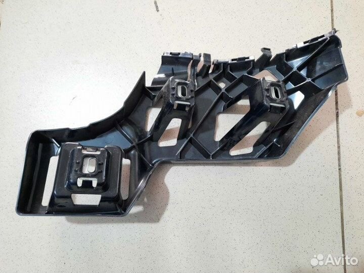 Кронштейн фонаря задний левый Mercedes Benz Gle