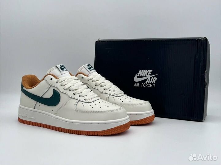 Кроссовки подростковые Nike Air Force 1 low cream