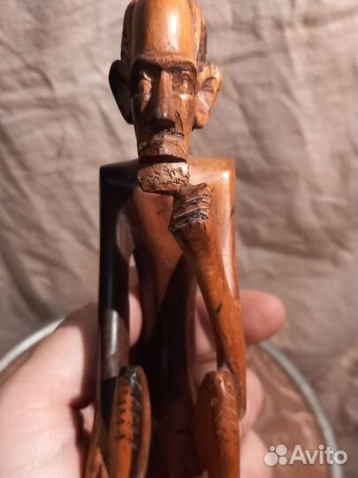 Статуэтка из Африки Мыслитель