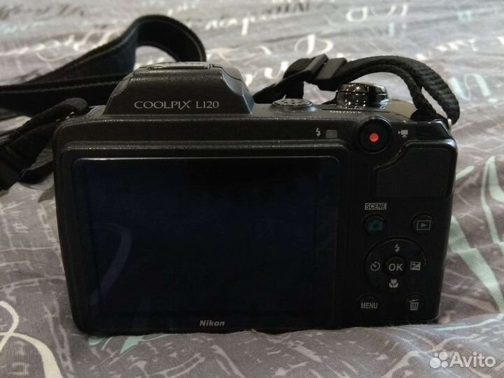 Компактный фотоаппарат nikon