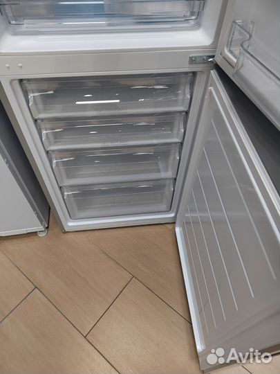 Холодильник Haier C2F636cxmv