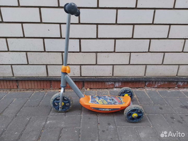 Самокат детский трехколесный