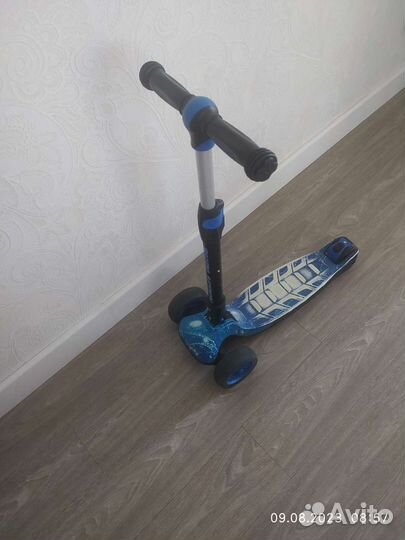 Самокат детский трехколесный складной
