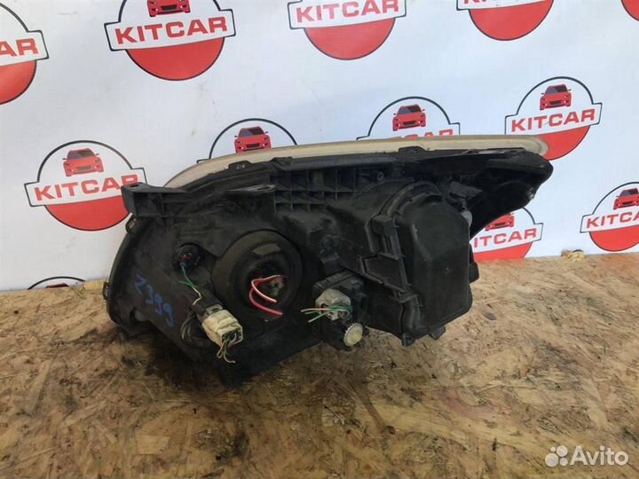 Фара правая Toyota Avensis 2