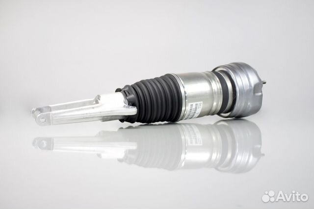 Пневмостойка Порше Панамера передняя правая оригин
