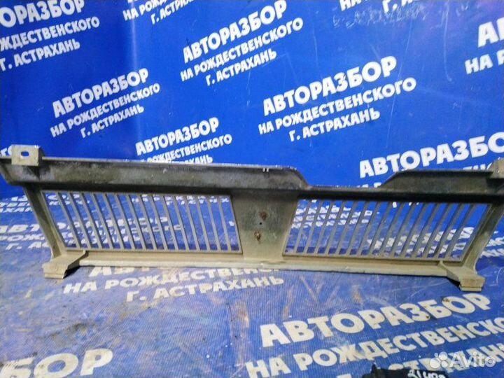 Решетка радиатора Ваз Лада 2108 хэтчбек 21083 2000