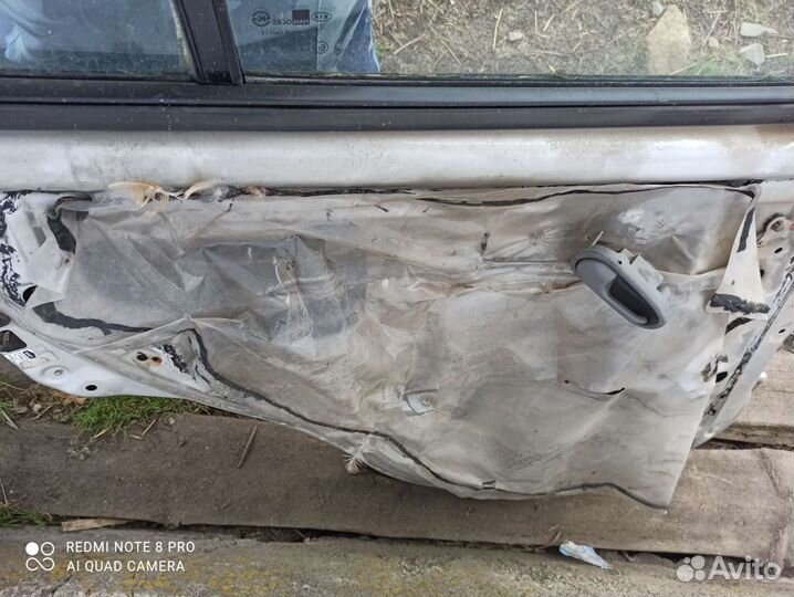 Двери задние Kia rio 1