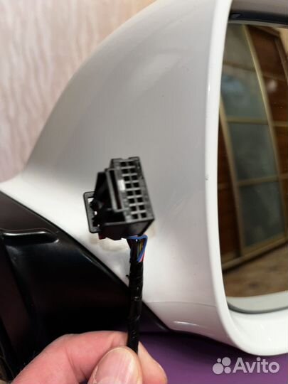 Зеркало правое боковое Ауди Q7 4 L 2012 г