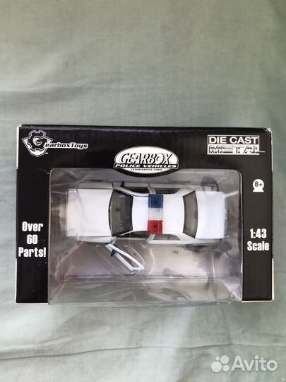 Модель полицейской машины