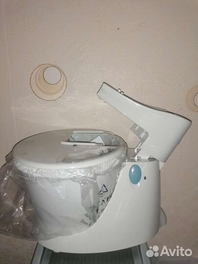 Чаша с подставкой от миксера и тестомешалки