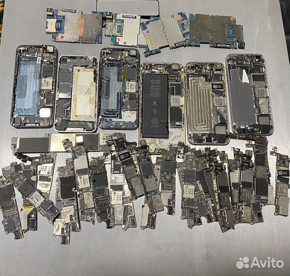 Материнские платы iPhone на запчасти