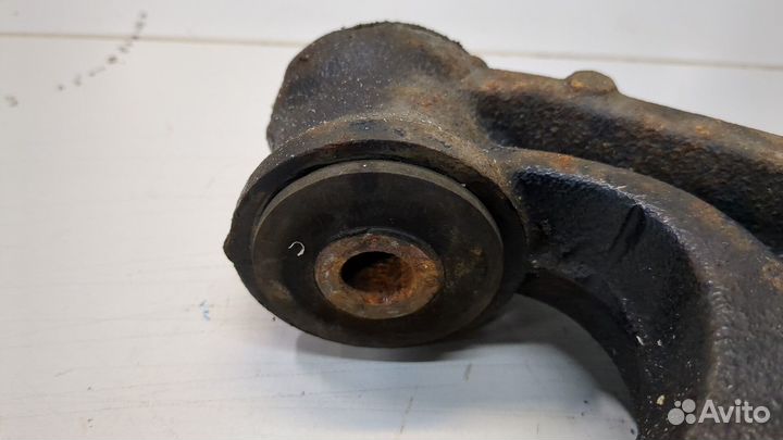 Рычаг подвески левый передний Volkswagen Touareg