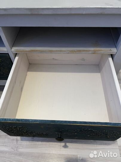 Тумба под телевизор