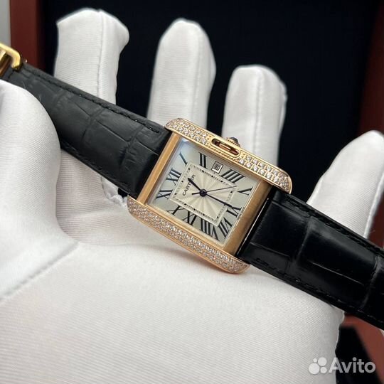 Женские часы Cartier