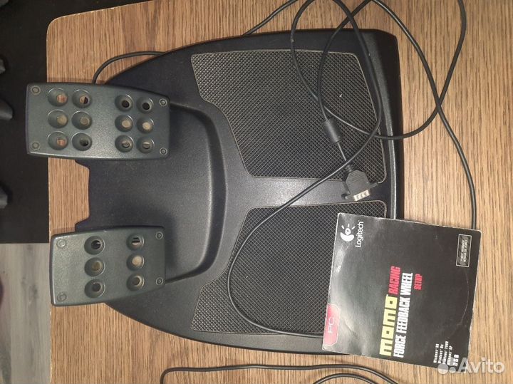 Игровой руль logitech momo racing