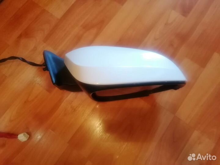 Правое зеркало наружного вида (Япония)