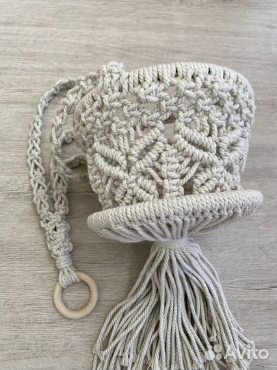 Кашпо подвесное