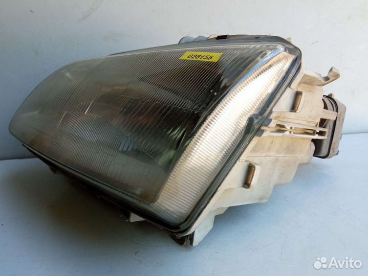 Фара передняя левая Renault Megane 1