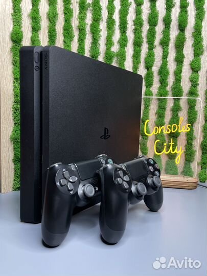 Sony PS4 slim 1tb + 2 геймпада + 600 игр