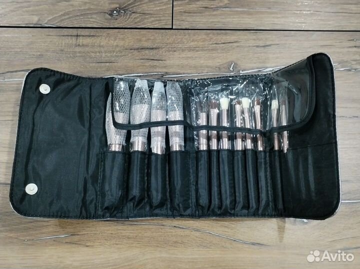 Набор кистей для макияжа