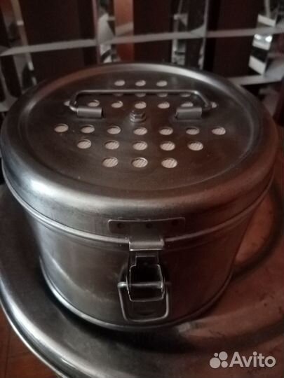 Биксы железные на замочке разных размеров