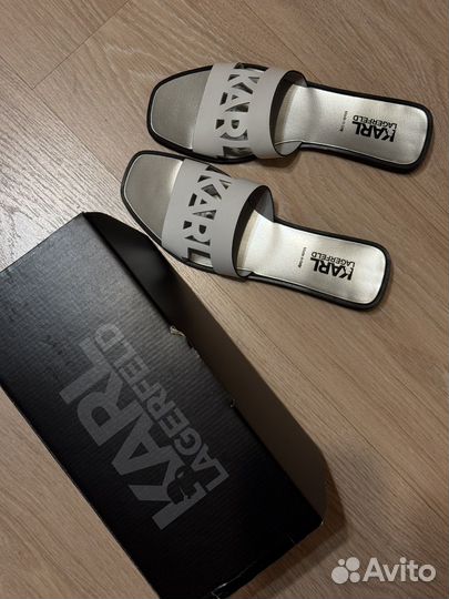 Шлепанцы 38 р. Karl Lagerfeld