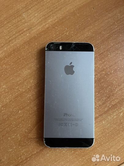 Телефон iPhone 5s