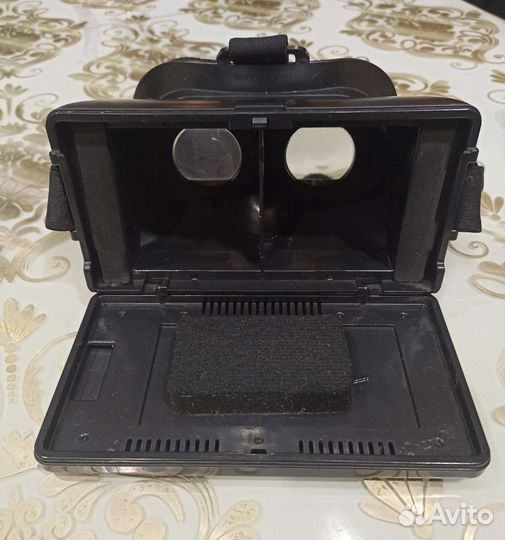 Очки виртуальной реальности для телефона