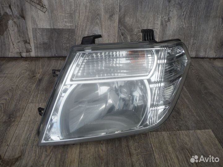 Фара левая №333 nissan Pathfinder R51 Navara 2012