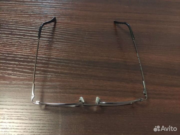 Очки +0.5 с футляром новые