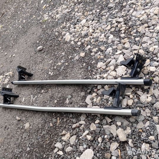 Поперечины на крышу с универсальным креплением