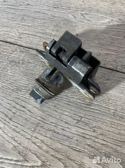 Замок багажника ваз-11113 (Ока)