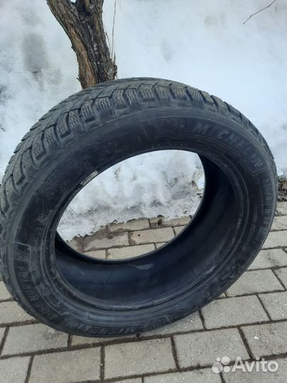 Michelin X-Ice North 4 235/50 R18 101T