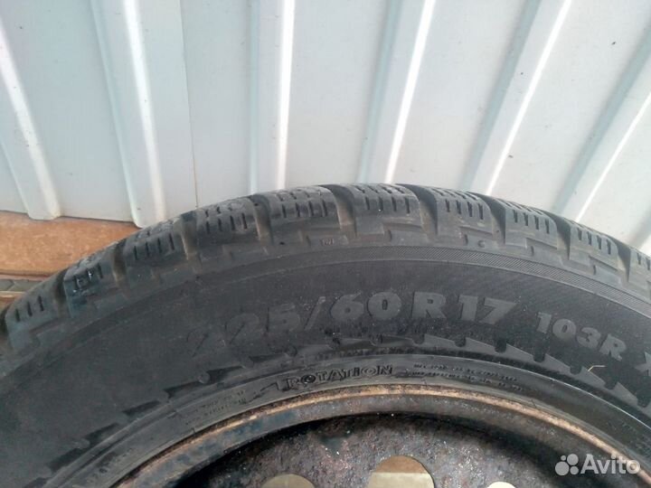 Nokian Tyres Hakkapeliitta R SUV 225/60 R17 103R