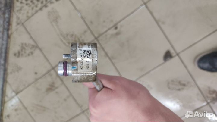 Трубка кондиционера Volkswagen Golf +