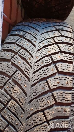 Michelin X-Ice North 4 225/55 R18 102T