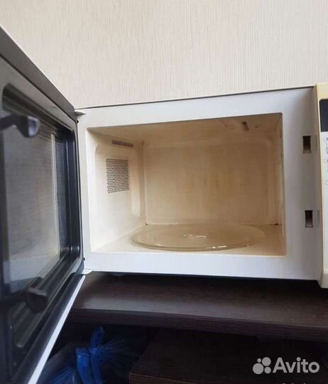 Микроволновая печь