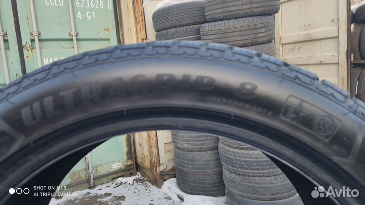 Goodyear UltraGrip 8 Performance 245/45 R19 102V