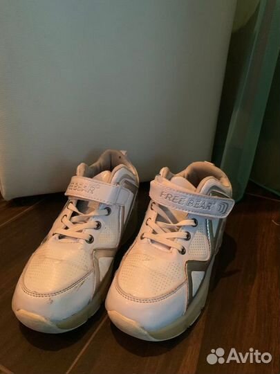 Кроссовки на роликах