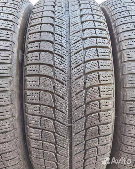 Michelin X-Ice 3 215/60 R17 96T