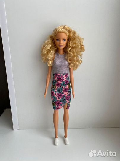 Кукла Barbie Fashionistas 70