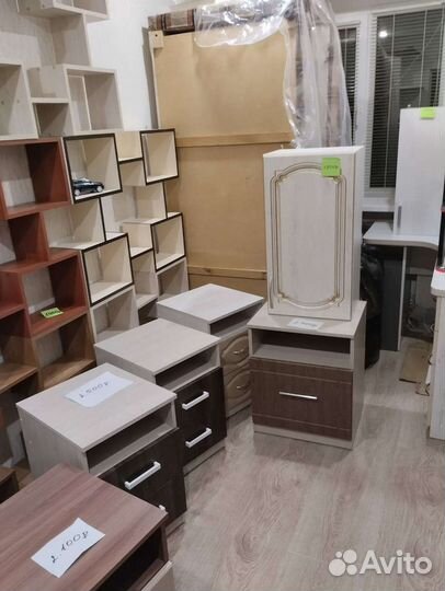 Полки навесные