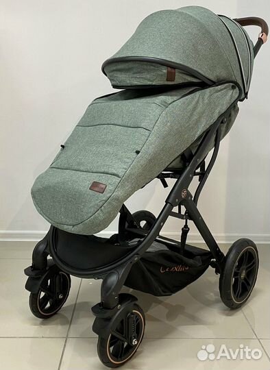 Коляска прогулочная luxmom 609