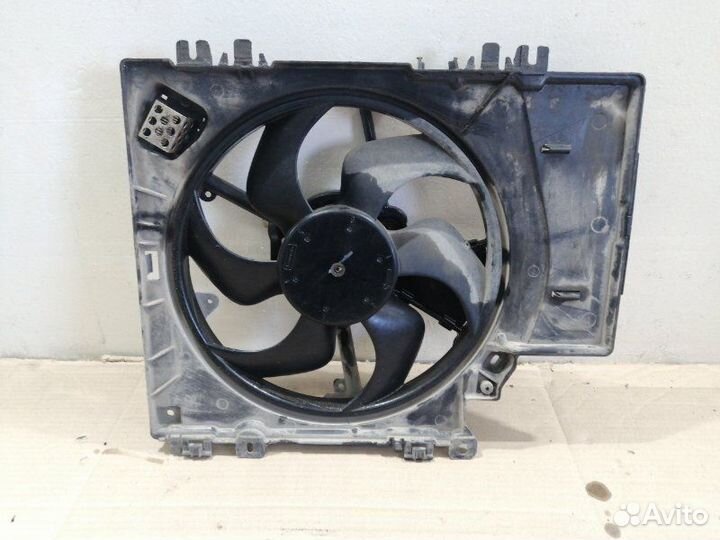 Вентилятор радиатора Nissan Micra K12E CR12DE 2007