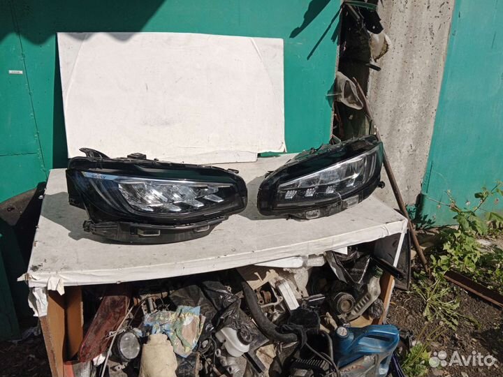 Фара передняя правая Geely Tugella FY11
